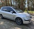 Сірий Мазда Премасі, об'ємом двигуна 2 л та пробігом 245 тис. км за 3500 $, фото 3 на Automoto.ua