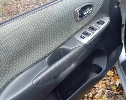 Серый Мазда Премаси, объемом двигателя 1.8 л и пробегом 120 тыс. км за 2000 $, фото 3 на Automoto.ua