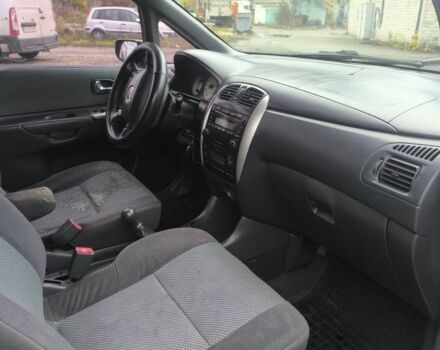 Серый Мазда Премаси, объемом двигателя 1.8 л и пробегом 397 тыс. км за 2200 $, фото 2 на Automoto.ua