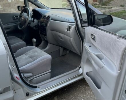 Серый Мазда Премаси, объемом двигателя 2 л и пробегом 290 тыс. км за 1299 $, фото 5 на Automoto.ua