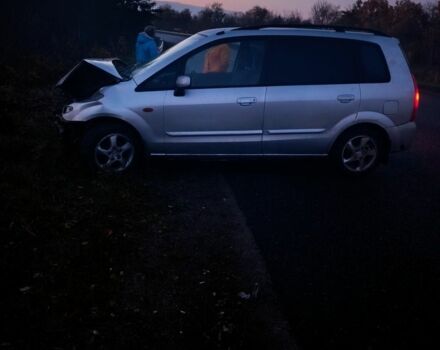 Серый Мазда Премаси, объемом двигателя 1.8 л и пробегом 234 тыс. км за 1800 $, фото 4 на Automoto.ua