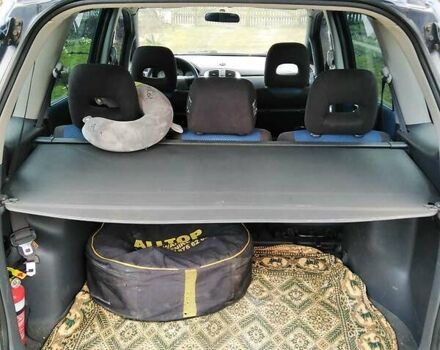 Синий Мазда Премаси, объемом двигателя 1.8 л и пробегом 320 тыс. км за 2200 $, фото 4 на Automoto.ua