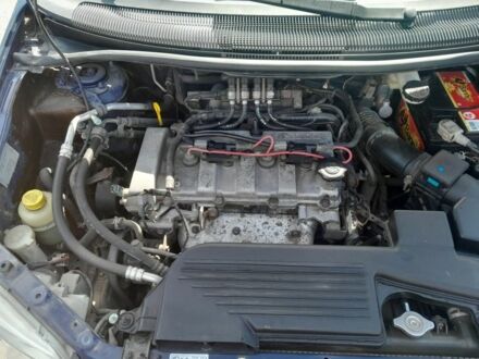 Синий Мазда Премаси, объемом двигателя 1.8 л и пробегом 314 тыс. км за 3000 $, фото 1 на Automoto.ua