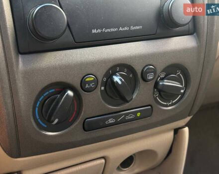 Серый Мазда Протеж, объемом двигателя 2 л и пробегом 85 тыс. км за 3600 $, фото 17 на Automoto.ua