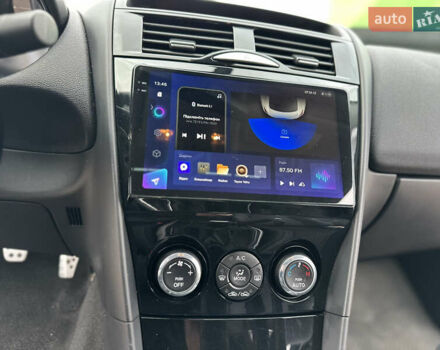 Черный Мазда РХ-8, объемом двигателя 1.31 л и пробегом 94 тыс. км за 7900 $, фото 40 на Automoto.ua