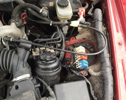 Червоний Мазда РХ-8, об'ємом двигуна 1.8 л та пробігом 100 тис. км за 5500 $, фото 5 на Automoto.ua