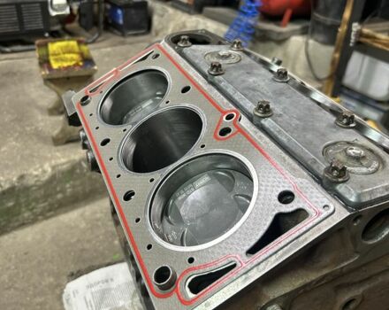 Червоний Мазда РХ-8, об'ємом двигуна 3 л та пробігом 98 тис. км за 8000 $, фото 20 на Automoto.ua