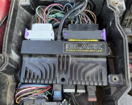 Червоний Мазда РХ-8, об'ємом двигуна 3 л та пробігом 98 тис. км за 8000 $, фото 6 на Automoto.ua