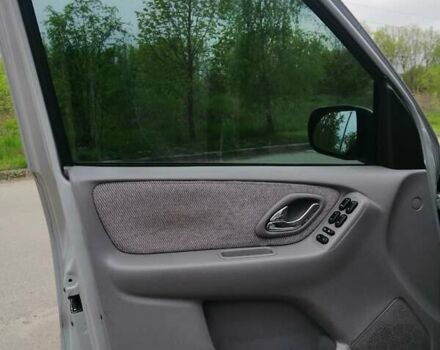 Мазда Трибьют 2002 в Ирпене на Automoto.ua Мазда Трибьют, объемом двигателя 3 л и пробегом 271 тыс. км за 5799 $, фото 15 на Automoto.ua