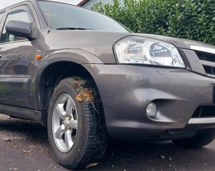 Серый Мазда Трибьют, объемом двигателя 2.3 л и пробегом 103 тыс. км за 3900 $, фото 1 на Automoto.ua