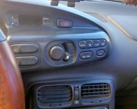 Красный Мазда Кседос 6, объемом двигателя 2 л и пробегом 369 тыс. км за 2000 $, фото 14 на Automoto.ua