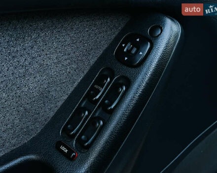 Зеленый Мазда Кседос 6, объемом двигателя 2 л и пробегом 213 тыс. км за 1900 $, фото 11 на Automoto.ua