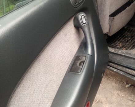 Зелений Мазда Кседос 6, об'ємом двигуна 2 л та пробігом 353 тис. км за 1700 $, фото 5 на Automoto.ua