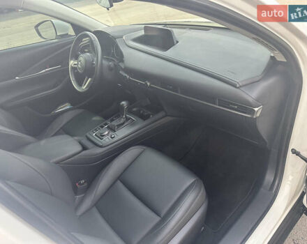 Белый Мазда CX-30, объемом двигателя 2.5 л и пробегом 48 тыс. км за 23200 $, фото 13 на Automoto.ua