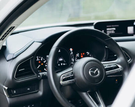 Белый Мазда CX-30, объемом двигателя 2.5 л и пробегом 40 тыс. км за 21000 $, фото 56 на Automoto.ua