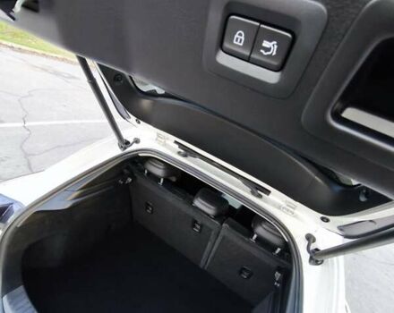 Білий Мазда CX-30, об'ємом двигуна 2.5 л та пробігом 63 тис. км за 21400 $, фото 12 на Automoto.ua