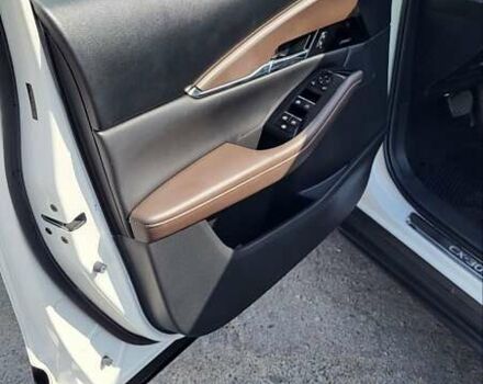 Белый Мазда CX-30, объемом двигателя 2.5 л и пробегом 78 тыс. км за 20500 $, фото 8 на Automoto.ua