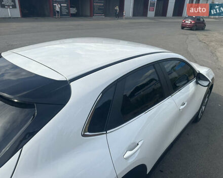 Белый Мазда CX-30, объемом двигателя 2.5 л и пробегом 48 тыс. км за 23200 $, фото 8 на Automoto.ua