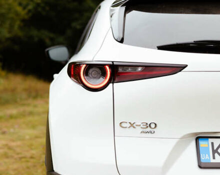 Белый Мазда CX-30, объемом двигателя 2.5 л и пробегом 40 тыс. км за 21000 $, фото 26 на Automoto.ua