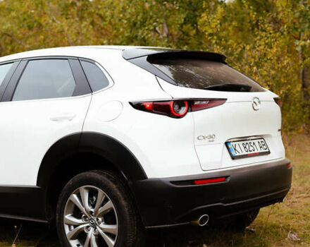 Белый Мазда CX-30, объемом двигателя 2.5 л и пробегом 40 тыс. км за 21000 $, фото 23 на Automoto.ua