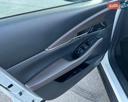 Білий Мазда CX-30, об'ємом двигуна 2.49 л та пробігом 73 тис. км за 21800 $, фото 13 на Automoto.ua