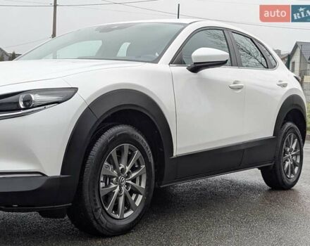 Белый Мазда CX-30, объемом двигателя 2.5 л и пробегом 43 тыс. км за 17799 $, фото 7 на Automoto.ua