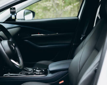 Белый Мазда CX-30, объемом двигателя 2.5 л и пробегом 40 тыс. км за 21000 $, фото 41 на Automoto.ua