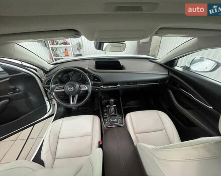 Белый Мазда CX-30, объемом двигателя 2.5 л и пробегом 103 тыс. км за 18200 $, фото 19 на Automoto.ua