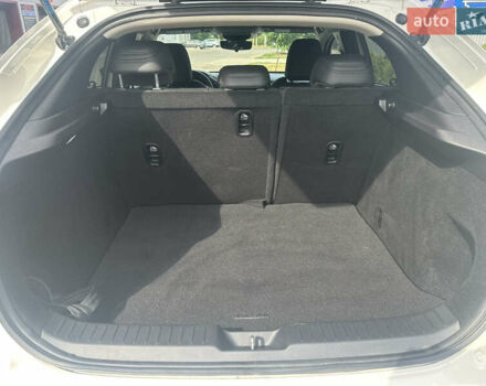 Белый Мазда CX-30, объемом двигателя 2.5 л и пробегом 48 тыс. км за 23200 $, фото 16 на Automoto.ua