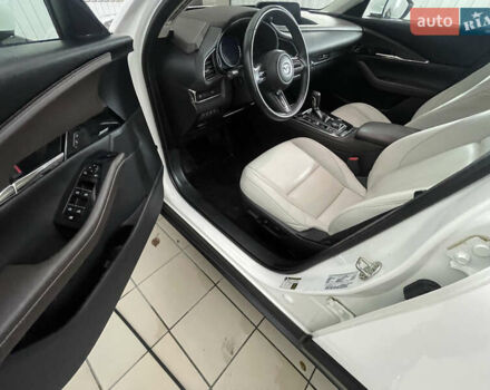Белый Мазда CX-30, объемом двигателя 2.5 л и пробегом 103 тыс. км за 18200 $, фото 18 на Automoto.ua