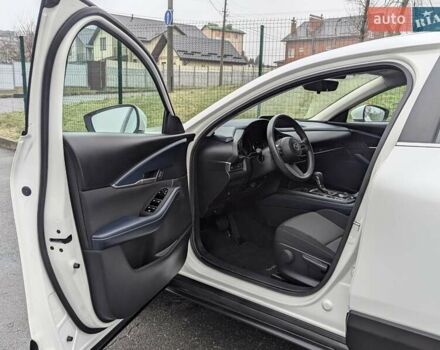 Белый Мазда CX-30, объемом двигателя 2.5 л и пробегом 43 тыс. км за 17799 $, фото 23 на Automoto.ua