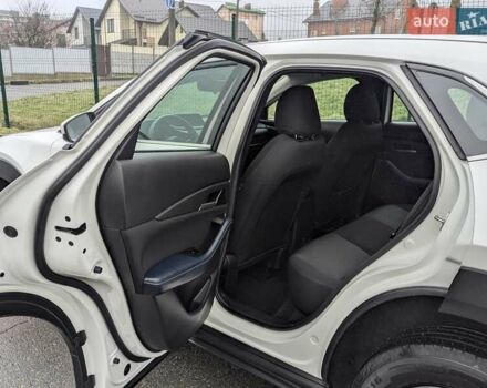 Белый Мазда CX-30, объемом двигателя 2.5 л и пробегом 43 тыс. км за 17799 $, фото 46 на Automoto.ua