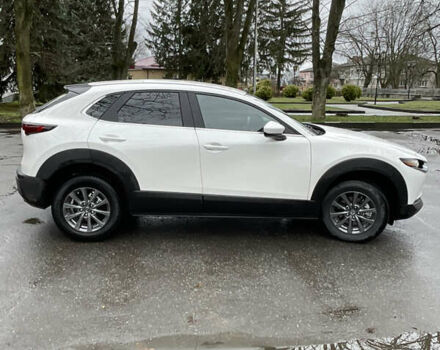 Білий Мазда CX-30, об'ємом двигуна 2.49 л та пробігом 25 тис. км за 19400 $, фото 5 на Automoto.ua