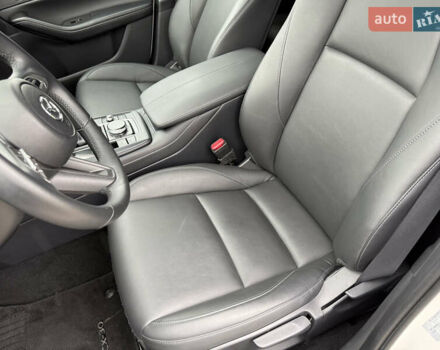 Белый Мазда CX-30, объемом двигателя 2.5 л и пробегом 59 тыс. км за 17999 $, фото 14 на Automoto.ua