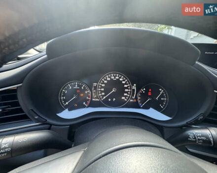 Білий Мазда CX-30, об'ємом двигуна 2.49 л та пробігом 100 тис. км за 22000 $, фото 4 на Automoto.ua