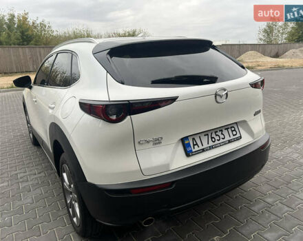 Белый Мазда CX-30, объемом двигателя 2.49 л и пробегом 40 тыс. км за 22500 $, фото 5 на Automoto.ua