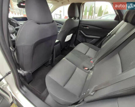 Білий Мазда CX-30, об'ємом двигуна 2.5 л та пробігом 80 тис. км за 14000 $, фото 13 на Automoto.ua