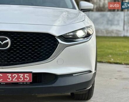 Белый Мазда CX-30, объемом двигателя 2.5 л и пробегом 134 тыс. км за 15500 $, фото 6 на Automoto.ua