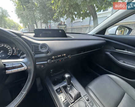 Білий Мазда CX-30, об'ємом двигуна 2.49 л та пробігом 100 тис. км за 22000 $, фото 5 на Automoto.ua