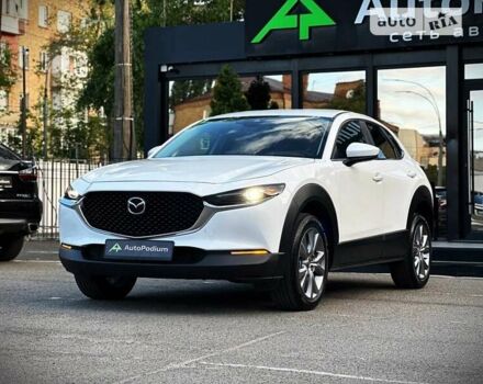 Белый Мазда CX-30, объемом двигателя 2.49 л и пробегом 22 тыс. км за 23000 $, фото 2 на Automoto.ua