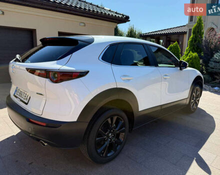 Белый Мазда CX-30, объемом двигателя 2.49 л и пробегом 62 тыс. км за 18299 $, фото 4 на Automoto.ua