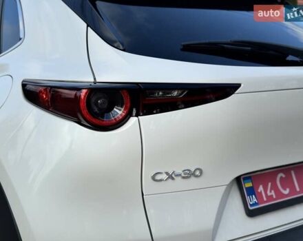 Белый Мазда CX-30, объемом двигателя 2.5 л и пробегом 59 тыс. км за 17900 $, фото 23 на Automoto.ua