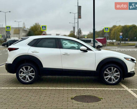 Белый Мазда CX-30, объемом двигателя 2.5 л и пробегом 59 тыс. км за 17800 $, фото 3 на Automoto.ua