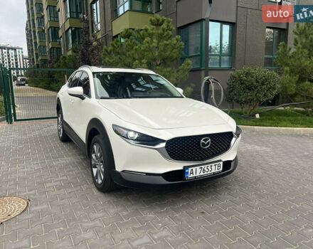 Белый Мазда CX-30, объемом двигателя 2.49 л и пробегом 40 тыс. км за 22500 $, фото 1 на Automoto.ua