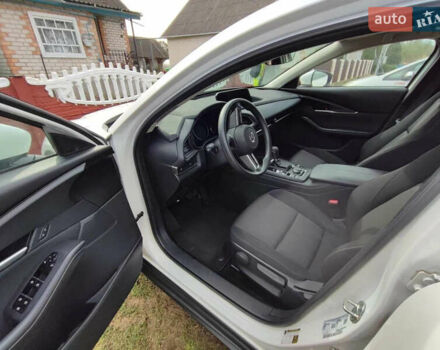 Білий Мазда CX-30, об'ємом двигуна 2.5 л та пробігом 80 тис. км за 14000 $, фото 15 на Automoto.ua