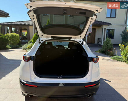 Белый Мазда CX-30, объемом двигателя 2.49 л и пробегом 62 тыс. км за 18299 $, фото 7 на Automoto.ua