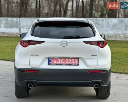 Белый Мазда CX-30, объемом двигателя 2.5 л и пробегом 134 тыс. км за 15500 $, фото 4 на Automoto.ua