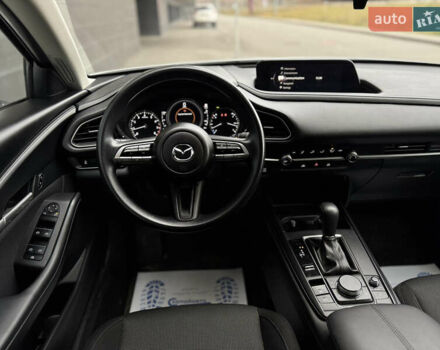Белый Мазда CX-30, объемом двигателя 2.49 л и пробегом 39 тыс. км за 17999 $, фото 10 на Automoto.ua