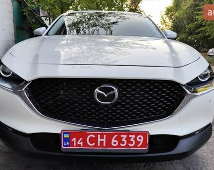 Белый Мазда CX-30, объемом двигателя 2.5 л и пробегом 106 тыс. км за 18800 $, фото 3 на Automoto.ua