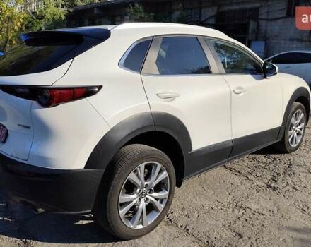 Белый Мазда CX-30, объемом двигателя 2.5 л и пробегом 106 тыс. км за 18800 $, фото 5 на Automoto.ua